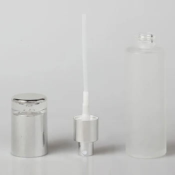 Флакон за парфюм с пищност, прозрачен Матиран контейнер с обем 80 мл със златен/сребърен капак