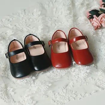 Детски обувки на равна подметка; новост есента 2021 г.; обувки принцеса в западен стил за момичета; малки кожени обувки с мека подметка