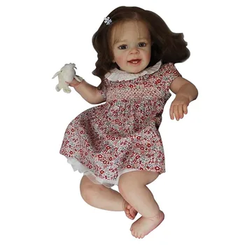 60-См Готова Кукла с хлопчатобумажным тяло, Подобно на Изображението Возрожденного Дете Soft Touch с Дълга и Къдрава Коса