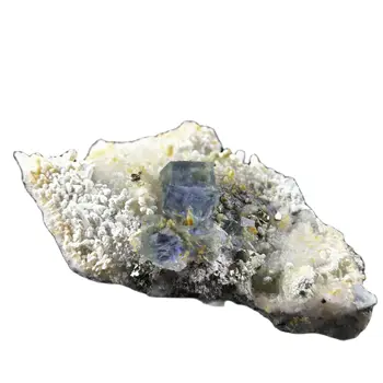 86,0 гНатурал, яогангсяньский флуорит, слюда, симбиоза минерали, предмети от бита